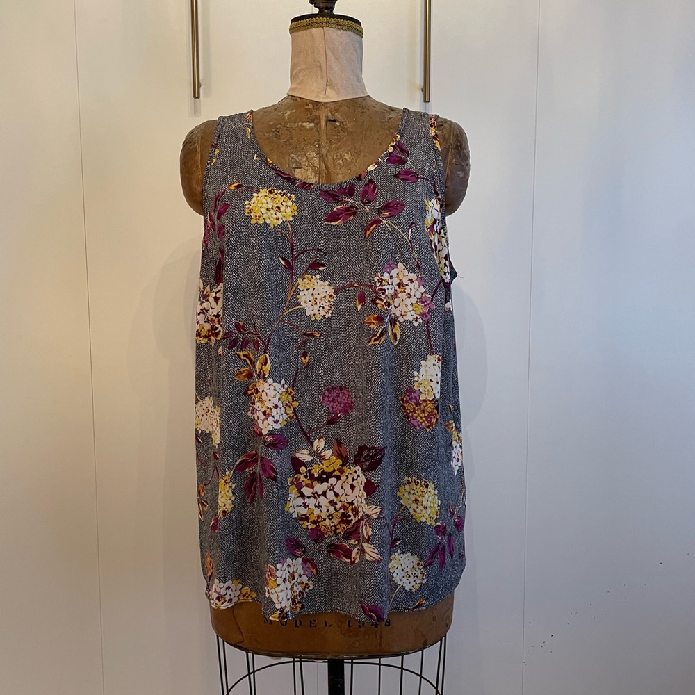 Worthington Woman Plus Size Sleeveless Swing Top